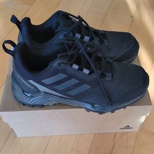 Adidas Terrell Eastrail 2 - hiking sneakers - Women’s size 8 / Men’s size 6.5